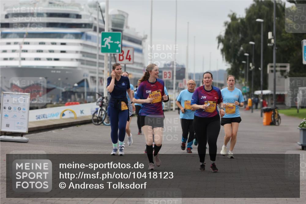 13.09.2026 - Kiel Lauf Andreas Tolksdorf http://msf.ph/oto/10418123 13.09.2026 10:08:23 Kiellinie 4, 83, 11926, 1055, 370, 7400 meine-sportfotos.de