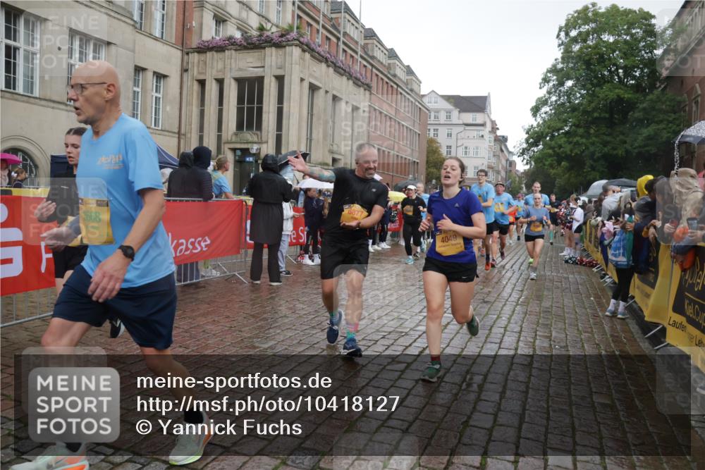 13.09.2026 - Kiel Lauf Yannick Fuchs http://msf.ph/oto/10418127 13.09.2026 10:50:13 Ziel 124, 177, 706, 707, 723, 1008, 1057, 1154, 2709, 2901, 3436, 3889, 4714, 4743, 5394, 5456, 5804, 6248, 6250, 6445, 7788, 7791, 7806, 8375, 8398, 8665, 8779, 9034, 9231, 9423, 9949, 11391, 11413, 11545, 11776, 12664, 12747, 136, 253, 1388, 1401, 1452, 2245, 2668, 2733, 2901, 3008, 3076, 3164, 3294, 3311, 3459, 3508, 4039, 4049, 4317, 4921, 5115, 5350, 5370, 5438, 5651, 5685, 5849, 6024, 6157, 6827, 6830, 6831, 6877, 7011, 8237, 8644, 8977, 9037, 3259, 6321, 8717 meine-sportfotos.de