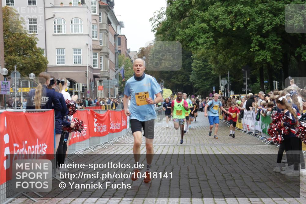 13.09.2026 - Kiel Lauf Yannick Fuchs http://msf.ph/oto/10418141 13.09.2026 09:39:33 Ziel 3522, 4104, 8591, 8807, 9351, 9444, 10303, 20, 1702, 1927, 5272, 5398, 5869, 7216, 7431, 12496, 12682, 12833, 2510, 4090, 4605, 4862, 8620, 9367, 9782, 10031, 10769, 11034, 12172, 682, 4314, 8313, 8943, 9838 meine-sportfotos.de
