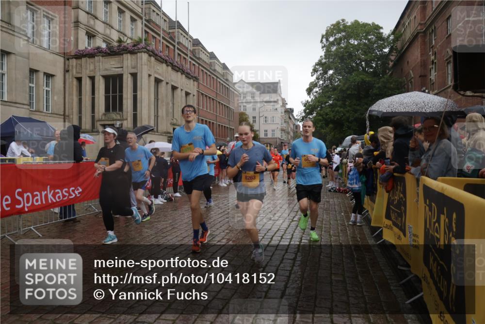 13.09.2026 - Kiel Lauf Yannick Fuchs http://msf.ph/oto/10418152 13.09.2026 10:50:14 Ziel 124, 177, 706, 707, 723, 1008, 1057, 1154, 2709, 3214, 3216, 3436, 3889, 4714, 4743, 5394, 5456, 5804, 6248, 6250, 6445, 7788, 7791, 7806, 8375, 8398, 8665, 8779, 8880, 9034, 9231, 9423, 9949, 11391, 11413, 11545, 11614, 11776, 12747, 136, 253, 1057, 1388, 1401, 1452, 2245, 2733, 2901, 3008, 3076, 3164, 3294, 3311, 3459, 3508, 4039, 4049, 4317, 4921, 5115, 5350, 5370, 5438, 5685, 5849, 6024, 6157, 6827, 6830, 6831, 6877, 7011, 8237, 8644, 8977, 9037, 3259, 8717 meine-sportfotos.de