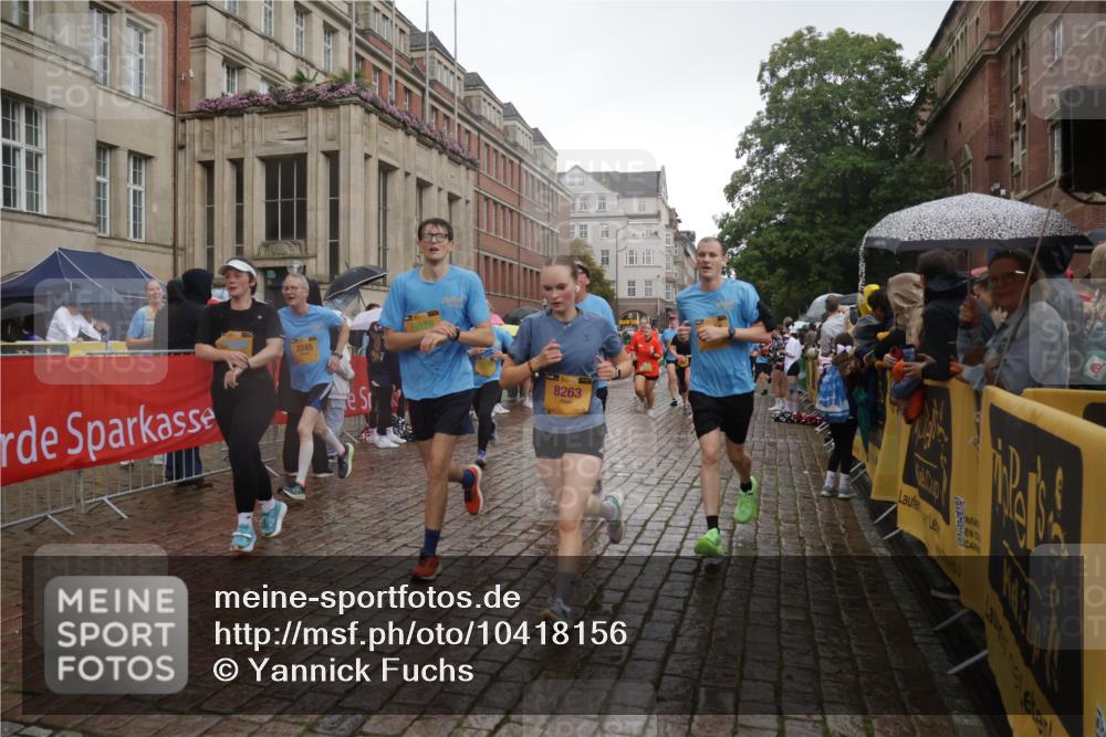 13.09.2026 - Kiel Lauf Yannick Fuchs http://msf.ph/oto/10418156 13.09.2026 10:50:15 Ziel 124, 177, 706, 707, 723, 1008, 1154, 2709, 3214, 3216, 3436, 3889, 4270, 4714, 4743, 5394, 5456, 5804, 6248, 6250, 6445, 7788, 7791, 7806, 8375, 8398, 8665, 8779, 8865, 8866, 8880, 9034, 9231, 9325, 9423, 9949, 10382, 11391, 11413, 11545, 11614, 11776, 136, 253, 1057, 1388, 1401, 1452, 2245, 2733, 2901, 3008, 3076, 3164, 3294, 3311, 3459, 3508, 4039, 4317, 4921, 5115, 5350, 5370, 5438, 5685, 5849, 6024, 6157, 6827, 6830, 6831, 7011, 8237, 8644, 8977, 9037, 8717 meine-sportfotos.de