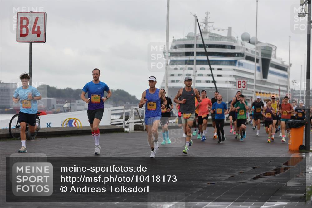 13.09.2026 - Kiel Lauf Andreas Tolksdorf http://msf.ph/oto/10418173 13.09.2026 10:56:52 Kiellinie 4, 11267, 5522, 663, 17085, 12121, 3 meine-sportfotos.de