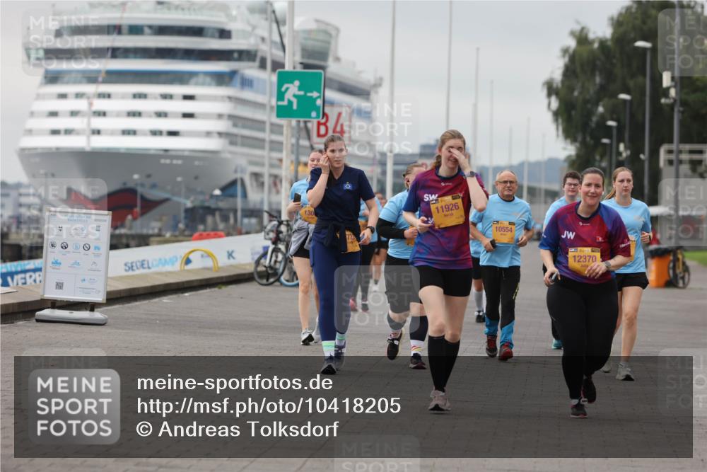 13.09.2026 - Kiel Lauf Andreas Tolksdorf http://msf.ph/oto/10418205 13.09.2026 10:08:24 Kiellinie 3, 4, 130, 39, 11926, 10554, 38, 12370 meine-sportfotos.de