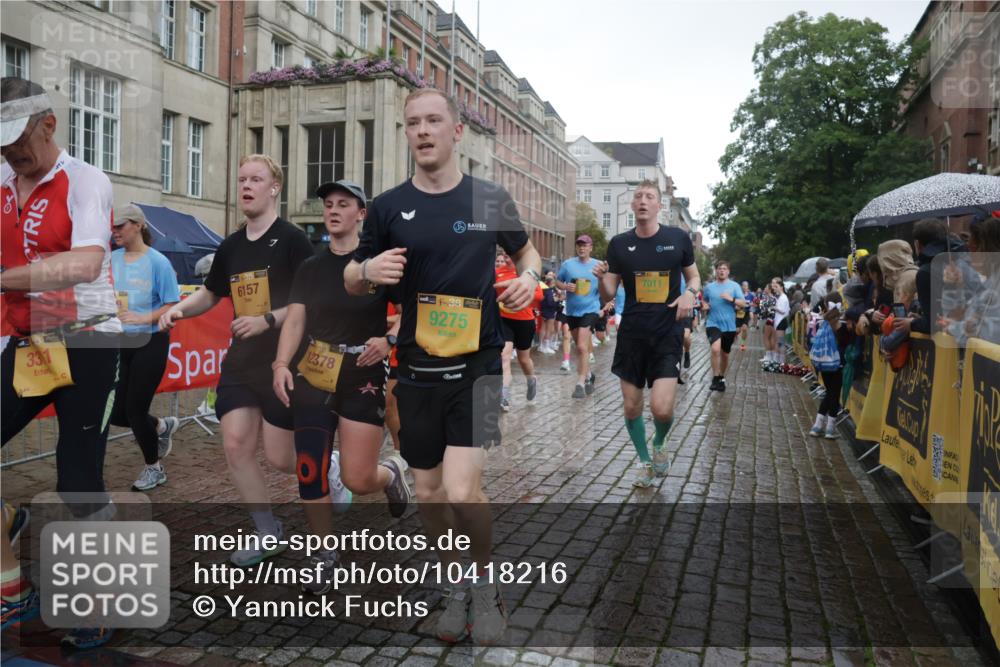 13.09.2026 - Kiel Lauf Yannick Fuchs http://msf.ph/oto/10418216 13.09.2026 10:50:18 Ziel 124, 177, 213, 706, 707, 835, 1008, 1154, 1779, 2709, 3214, 3216, 3436, 3889, 4270, 4714, 4743, 5394, 5456, 6248, 6250, 7788, 7791, 7806, 8398, 8753, 8779, 8865, 8866, 8880, 9034, 9231, 9325, 9423, 9949, 10382, 11391, 11413, 11545, 11614, 12117, 136, 253, 723, 1057, 1388, 1401, 1452, 2709, 2733, 2901, 3008, 3076, 3164, 3311, 3459, 3508, 4039, 4317, 4921, 5115, 5350, 5370, 5438, 5685, 5804, 5849, 6157, 6445, 6827, 6830, 6831, 7011, 8237, 8644, 8977, 9037 meine-sportfotos.de