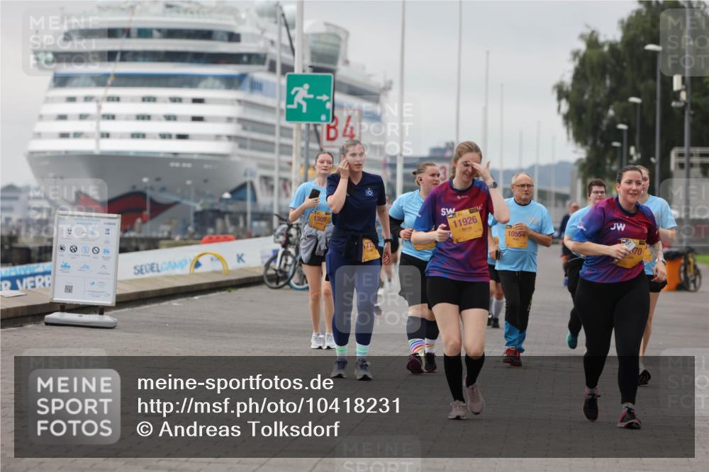 13.09.2026 - Kiel Lauf Andreas Tolksdorf http://msf.ph/oto/10418231 13.09.2026 10:08:25 Kiellinie 3, 1305, 39, 11926, 10554 meine-sportfotos.de