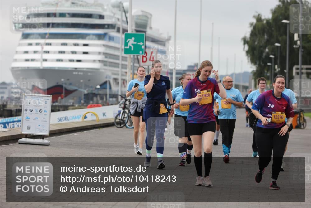 13.09.2026 - Kiel Lauf Andreas Tolksdorf http://msf.ph/oto/10418243 13.09.2026 10:08:25 Kiellinie 84, 1305, 1926, 105, 39, 12370 meine-sportfotos.de