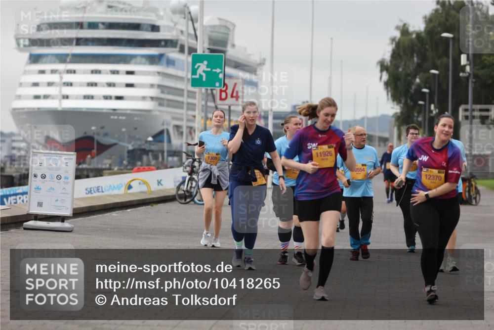 13.09.2026 - Kiel Lauf Andreas Tolksdorf http://msf.ph/oto/10418265 13.09.2026 10:08:25 Kiellinie 1305, 4, 11926, 0554, 12370 meine-sportfotos.de