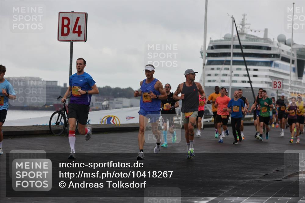13.09.2026 - Kiel Lauf Andreas Tolksdorf http://msf.ph/oto/10418267 13.09.2026 10:56:53 Kiellinie 4, 1126, 663, 12121, 3 meine-sportfotos.de