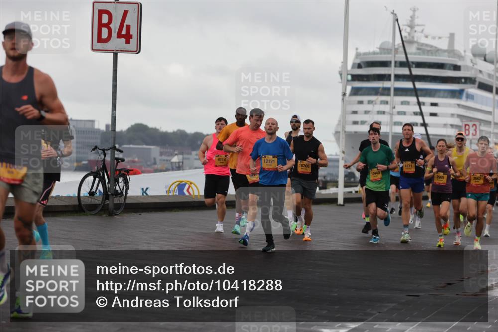 13.09.2026 - Kiel Lauf Andreas Tolksdorf http://msf.ph/oto/10418288 13.09.2026 10:56:56 Kiellinie 4, 11000, 4114, 12121, 10208, 4010, 3, 12449, 8371, 2565, 2562 meine-sportfotos.de