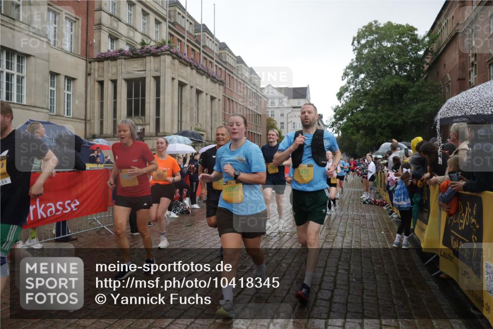 13.09.2026 - Kiel Lauf Yannick Fuchs http://msf.ph/oto/10418345 13.09.2026 10:50:28 Ziel 213, 274, 576, 807, 835, 952, 1124, 1779, 1904, 1980, 3032, 3214, 3216, 3436, 3737, 3769, 3929, 4270, 4922, 5100, 5456, 5549, 5800, 6127, 6666, 6864, 7266, 7520, 8086, 8131, 8365, 8753, 8779, 8865, 8866, 8880, 9148, 9231, 9325, 9433, 9434, 10382, 10486, 11080, 11413, 11614, 12117, 12288, 12429, 124, 136, 177, 253, 706, 707, 723, 1008, 1057, 1154, 1401, 1452, 2709, 2733, 2901, 3076, 3436, 3889, 4039, 4317, 4714, 4743, 4921, 5115, 5394, 5438, 5456, 5685, 5804, 6248, 6250, 6445 meine-sportfotos.de