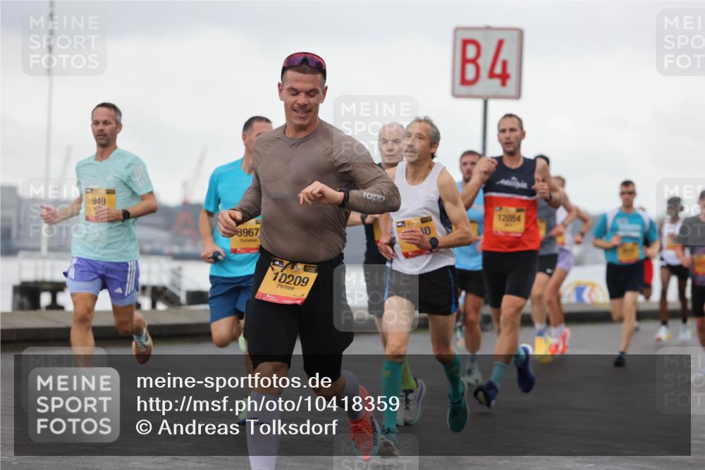 13.09.2026 - Kiel Lauf Andreas Tolksdorf http://msf.ph/oto/10418359 13.09.2026 10:57:06 Kiellinie 949, 3967, 10209, 4, 12084 meine-sportfotos.de