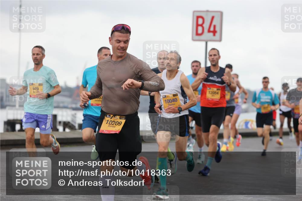 13.09.2026 - Kiel Lauf Andreas Tolksdorf http://msf.ph/oto/10418363 13.09.2026 10:57:06 Kiellinie 949, 38, 10209, 4, 10040, 12084 meine-sportfotos.de