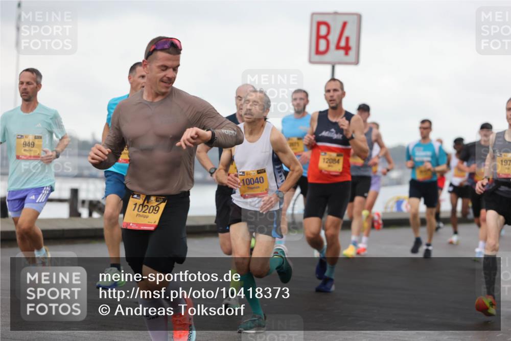 13.09.2026 - Kiel Lauf Andreas Tolksdorf http://msf.ph/oto/10418373 13.09.2026 10:57:06 Kiellinie 949, 10209, 4, 10040, 12084, 197 meine-sportfotos.de