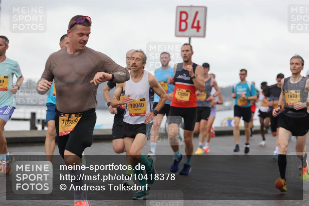 13.09.2026 - Kiel Lauf Andreas Tolksdorf http://msf.ph/oto/10418378 13.09.2026 10:57:06 Kiellinie 19, 4, 10209, 1, 38, 10040, 12084, 1970 meine-sportfotos.de