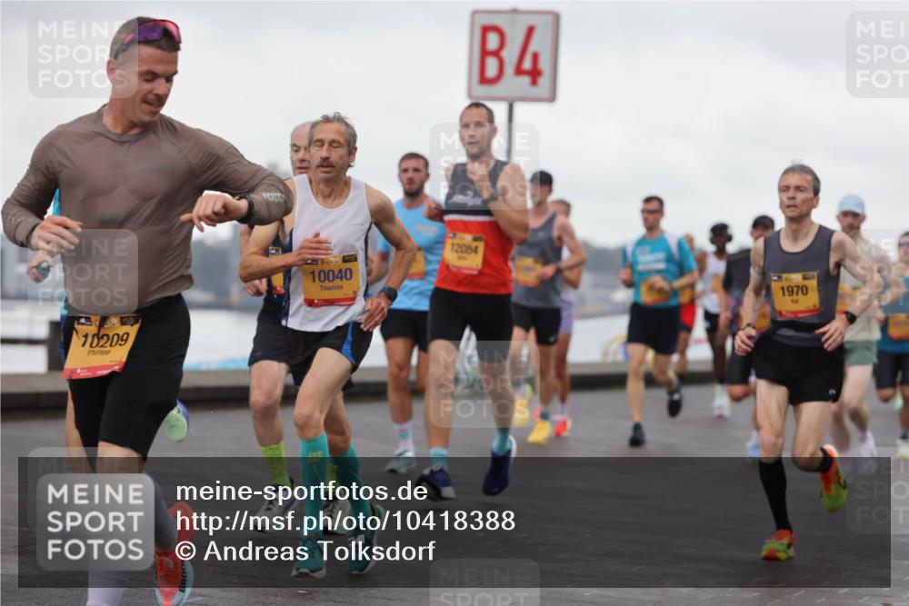 13.09.2026 - Kiel Lauf Andreas Tolksdorf http://msf.ph/oto/10418388 13.09.2026 10:57:07 Kiellinie 10209, 38, 10040, 12084, 4, 1970 meine-sportfotos.de
