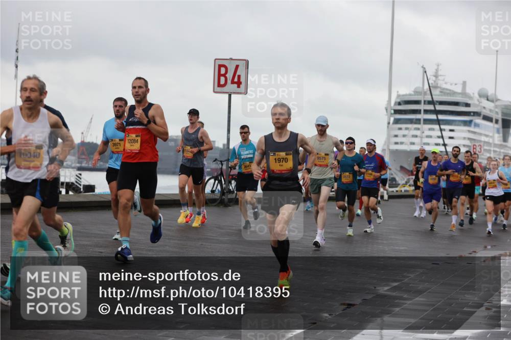 13.09.2026 - Kiel Lauf Andreas Tolksdorf http://msf.ph/oto/10418395 13.09.2026 10:57:07 Kiellinie 10040, 3971, 12084, 4, 118, 1, 39, 1970, 9575, 2572, 1166, 3 meine-sportfotos.de