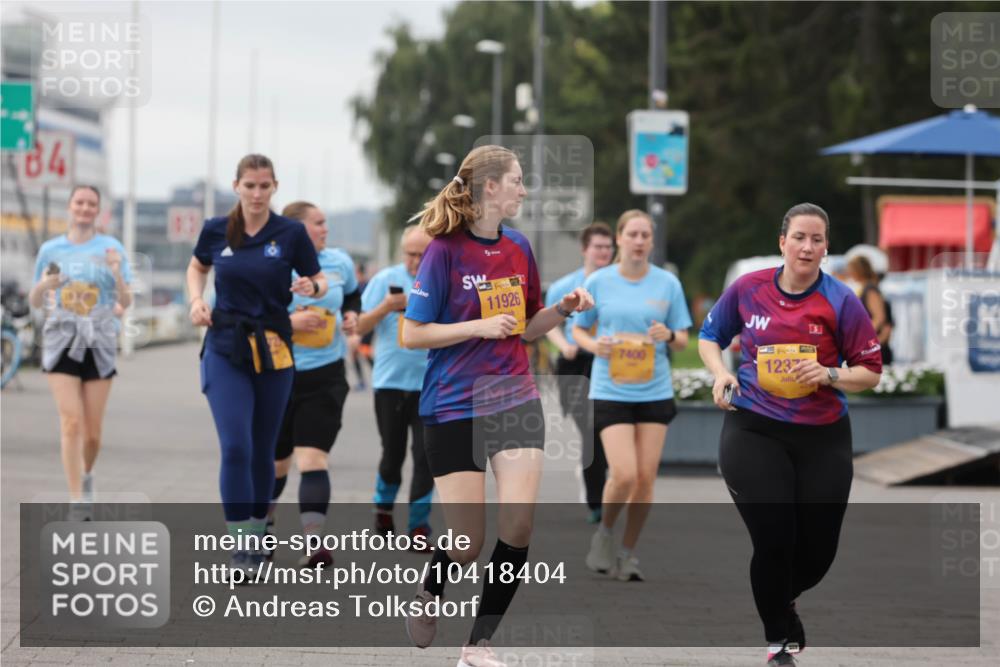 13.09.2026 - Kiel Lauf Andreas Tolksdorf http://msf.ph/oto/10418404 13.09.2026 10:08:27 Kiellinie 184, 11926, 7400, 1232 meine-sportfotos.de