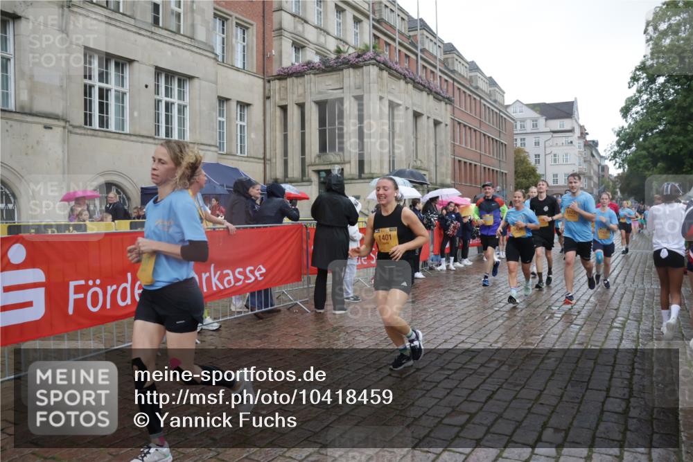 13.09.2026 - Kiel Lauf Yannick Fuchs http://msf.ph/oto/10418459 13.09.2026 10:50:34 Ziel 274, 395, 576, 807, 952, 1124, 1737, 1904, 1921, 1980, 2521, 2530, 3032, 3737, 3769, 3929, 4875, 4922, 5100, 5549, 5800, 6127, 6666, 6864, 7229, 7266, 7520, 8086, 8131, 8365, 8768, 9013, 9148, 9433, 9434, 10192, 10391, 10486, 11080, 12092, 12288, 12429, 12602, 124, 177, 213, 274, 706, 707, 723, 835, 1008, 1057, 1154, 1401, 1779, 1980, 2709, 2901, 3214, 3216, 3436, 3889, 4270, 4317, 4714, 4743, 5394, 5438, 5456, 5804, 6127, 6248, 6250, 6445 meine-sportfotos.de