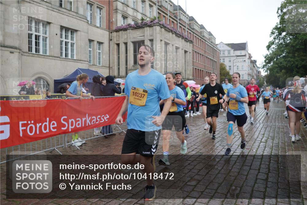 13.09.2026 - Kiel Lauf Yannick Fuchs http://msf.ph/oto/10418472 13.09.2026 10:50:36 Ziel 395, 576, 807, 952, 1124, 1737, 1904, 1921, 2521, 2530, 3032, 3929, 4875, 4922, 5100, 5549, 5800, 6666, 6864, 7229, 7266, 7520, 8131, 8768, 9013, 9148, 9433, 9434, 10192, 10391, 10486, 10968, 11080, 11684, 12092, 12262, 12429, 12602, 124, 177, 213, 274, 706, 707, 723, 835, 1008, 1057, 1154, 1401, 1779, 1980, 2709, 2901, 3214, 3216, 3436, 3737, 3769, 3889, 4270, 4714, 4743, 5394, 5438, 5456, 5804, 6127, 6248, 6250, 6445 meine-sportfotos.de