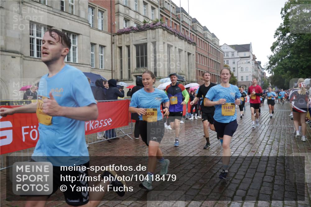 13.09.2026 - Kiel Lauf Yannick Fuchs http://msf.ph/oto/10418479 13.09.2026 10:50:36 Ziel 395, 576, 807, 952, 1124, 1737, 1904, 1921, 2521, 2530, 3032, 3929, 4875, 4922, 5100, 5549, 5800, 6666, 6864, 7229, 7266, 7520, 8131, 8768, 9013, 9148, 9433, 9434, 10192, 10391, 10486, 10968, 11080, 11684, 12092, 12262, 12429, 12602, 124, 177, 213, 274, 706, 707, 723, 835, 1008, 1057, 1154, 1401, 1779, 1980, 2709, 2901, 3214, 3216, 3436, 3737, 3769, 3889, 4270, 4714, 4743, 5394, 5438, 5456, 5804, 6127, 6248, 6250, 6445 meine-sportfotos.de