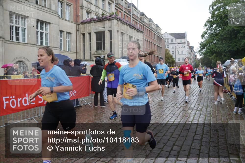 13.09.2026 - Kiel Lauf Yannick Fuchs http://msf.ph/oto/10418483 13.09.2026 10:50:36 Ziel 395, 576, 807, 952, 1124, 1737, 1904, 1921, 2521, 2530, 3032, 3929, 4875, 4922, 5100, 5549, 5800, 6666, 6864, 7229, 7266, 7520, 8131, 8768, 9013, 9148, 9433, 9434, 10192, 10391, 10486, 10968, 11080, 11684, 12092, 12262, 12429, 12602, 124, 177, 213, 274, 706, 707, 723, 835, 1008, 1057, 1154, 1401, 1779, 1980, 2709, 2901, 3214, 3216, 3436, 3737, 3769, 3889, 4270, 4714, 4743, 5394, 5438, 5456, 5804, 6127, 6248, 6250, 6445 meine-sportfotos.de
