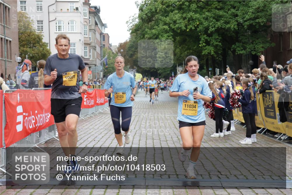 13.09.2026 - Kiel Lauf Yannick Fuchs http://msf.ph/oto/10418503 13.09.2026 09:39:54 Ziel 2123, 2510, 4090, 4605, 6209, 8620, 9367, 10031, 11034, 3522, 4104, 4862, 7216, 8591, 8807, 9351, 9444, 9782, 10303, 10769, 12172, 1120, 2546, 3416, 5081, 5946, 10413, 10825, 11410, 12715, 5272, 5398, 5869, 7216, 7431, 12682, 12833 meine-sportfotos.de