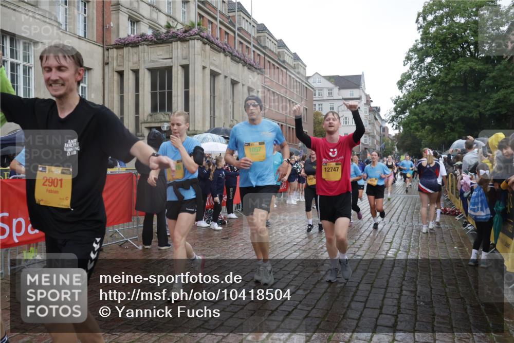 13.09.2026 - Kiel Lauf Yannick Fuchs http://msf.ph/oto/10418504 13.09.2026 10:50:38 Ziel 395, 807, 952, 1124, 1737, 1904, 1921, 2521, 2530, 3295, 3929, 4279, 4875, 4922, 5426, 5430, 5549, 5800, 6666, 6864, 7224, 7229, 7266, 7520, 8105, 8131, 8768, 9013, 9148, 9433, 9434, 9599, 10192, 10198, 10391, 10486, 10968, 11080, 11684, 11960, 12092, 12262, 12429, 12602, 124, 177, 213, 274, 576, 706, 707, 723, 807, 835, 1008, 1057, 1154, 1779, 1980, 2709, 2901, 3032, 3214, 3216, 3436, 3737, 3769, 3889, 3929, 4270, 4714, 4743, 5100, 5394, 5456, 5804, 6127, 6248, 6250, 6445 meine-sportfotos.de