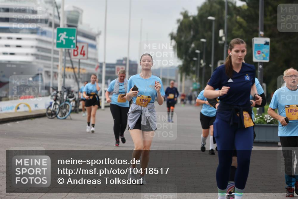 13.09.2026 - Kiel Lauf Andreas Tolksdorf http://msf.ph/oto/10418517 13.09.2026 10:08:31 Kiellinie 13, 84, 38, 1305, 38, 10554 meine-sportfotos.de