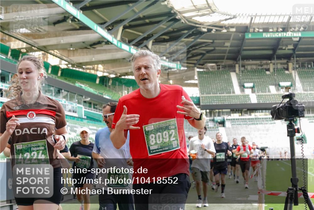 13.09.2026 - 21. swb-Marathon Bremen Michael Burmester http://msf.ph/oto/10418552 13.09.2026 13:20:37 Laufen im Stadion 333, 423, 464, 512, 620, 704, 782, 938, 1066, 1129, 1156, 1158, 1177, 1316, 1409, 1439, 1446, 1676, 1697, 1756, 1808, 1815, 1846, 1916, 2010, 2028, 2064, 2139, 2201, 2240, 2258, 2278, 2315, 2349, 2394, 2395, 2414, 2417, 2437, 2501, 2519, 2533, 2551, 2588, 2626, 2689, 2694, 2695, 2702, 2703, 2722, 2736, 2756, 2793, 2843, 2886, 3004, 3010, 3017, 3018, 3031, 3035, 3036, 3037, 3059, 3070, 3074, 3102, 3116, 3139, 3144, 3243, 3263, 3264, 3310, 3315 meine-sportfotos.de