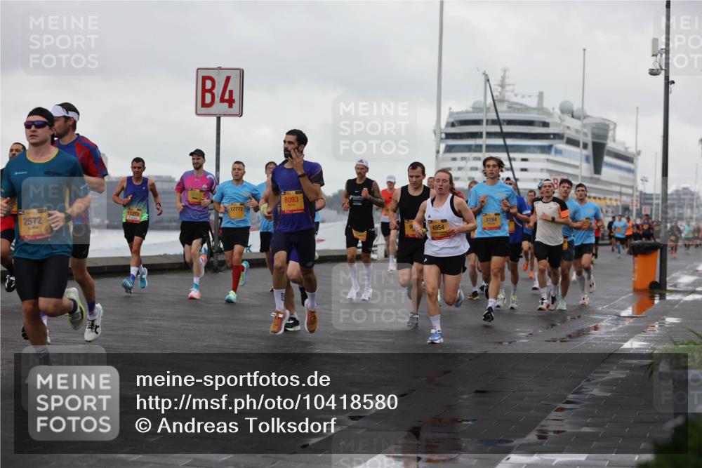13.09.2026 - Kiel Lauf Andreas Tolksdorf http://msf.ph/oto/10418580 13.09.2026 10:57:11 Kiellinie 2572, 11272, 4, 12772, 8093, 720, 3194, 4954 meine-sportfotos.de