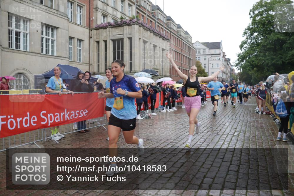 13.09.2026 - Kiel Lauf Yannick Fuchs http://msf.ph/oto/10418583 13.09.2026 10:50:41 Ziel 395, 715, 1737, 1904, 1921, 2521, 2530, 3238, 3295, 4279, 4875, 5426, 5430, 5549, 5800, 6666, 7224, 7229, 8105, 8131, 8768, 8848, 9013, 9433, 9599, 10028, 10029, 10192, 10198, 10391, 10968, 11684, 11960, 12092, 12262, 12429, 12602, 124, 177, 213, 274, 576, 706, 707, 723, 807, 835, 952, 1008, 1124, 1154, 1779, 1980, 2709, 3032, 3214, 3216, 3436, 3737, 3769, 3889, 3929, 4270, 4714, 4743, 4922, 5100, 5394, 5456, 5549, 5804, 6127, 6248, 6250, 6445, 6666, 6864, 7266, 7520 meine-sportfotos.de