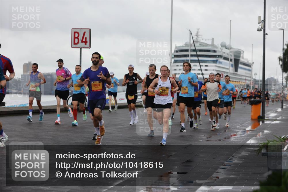 13.09.2026 - Kiel Lauf Andreas Tolksdorf http://msf.ph/oto/10418615 13.09.2026 10:57:11 Kiellinie 4, 12772, 11272, 8093, 954, 3194 meine-sportfotos.de