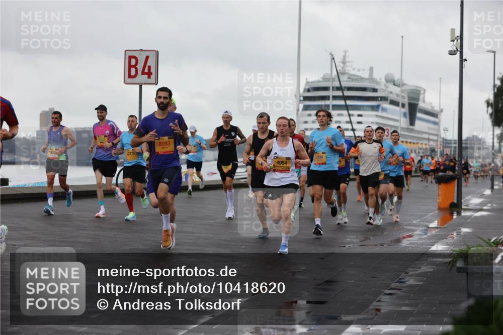 13.09.2026 - Kiel Lauf Andreas Tolksdorf http://msf.ph/oto/10418620 13.09.2026 10:57:11 Kiellinie 4, 11272, 12772, 3, 8093, 4954, 3194 meine-sportfotos.de