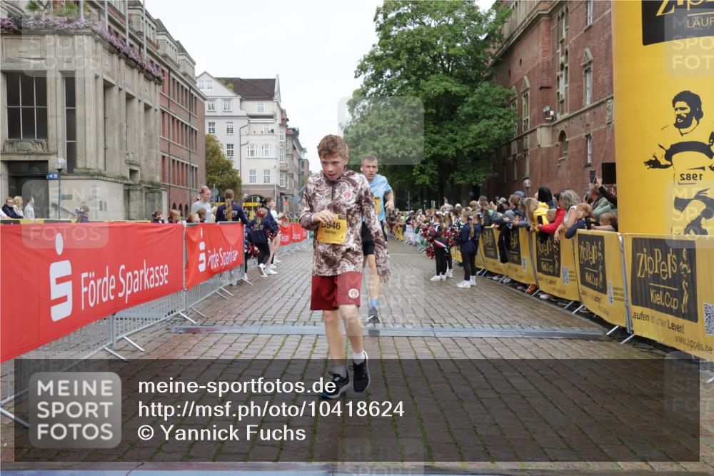 13.09.2026 - Kiel Lauf Yannick Fuchs http://msf.ph/oto/10418624 13.09.2026 09:40:04 Ziel 1120, 2123, 3416, 5081, 5946, 6209, 12715, 2123, 2510, 4090, 4605, 4862, 8620, 9351, 9367, 9444, 9782, 10031, 10303, 10769, 11034, 12172, 2284, 2546, 3724, 4987, 9734, 10413, 10418, 10825, 10971, 11410, 3522, 4104, 8591, 8807 meine-sportfotos.de