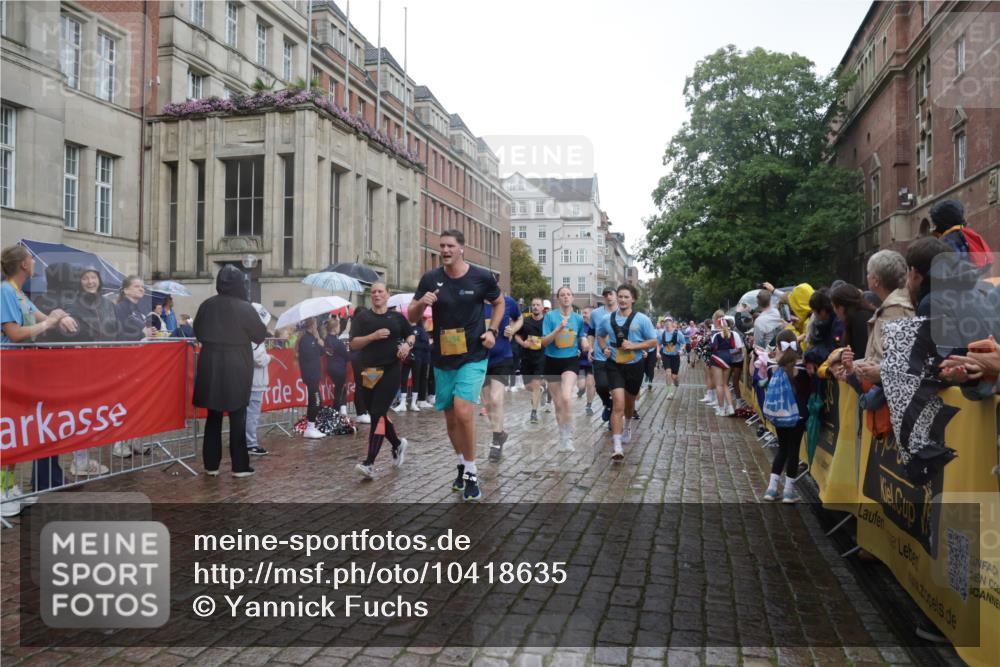 13.09.2026 - Kiel Lauf Yannick Fuchs http://msf.ph/oto/10418635 13.09.2026 10:50:45 Ziel 395, 715, 1737, 1921, 2029, 2521, 2530, 2578, 3238, 3295, 4279, 4875, 5426, 5430, 7224, 7229, 7314, 8105, 8215, 8768, 8848, 9013, 9508, 9599, 9798, 10028, 10029, 10192, 10198, 10391, 10968, 11684, 11960, 12092, 12262, 12602, 124, 177, 213, 274, 395, 576, 706, 707, 807, 835, 952, 1008, 1124, 1154, 1737, 1779, 1904, 1921, 1980, 2530, 3032, 3214, 3216, 3436, 3737, 3769, 3889, 3929, 4270, 4743, 4922, 5100, 5394, 5456, 5549, 5800, 6127, 6248, 6250, 6666, 6864, 7266, 7520, 8131 meine-sportfotos.de