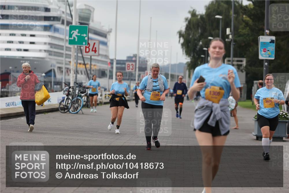 13.09.2026 - Kiel Lauf Andreas Tolksdorf http://msf.ph/oto/10418673 13.09.2026 10:08:33 Kiellinie 4, 3, 33, 11388, 1305, 3935 meine-sportfotos.de