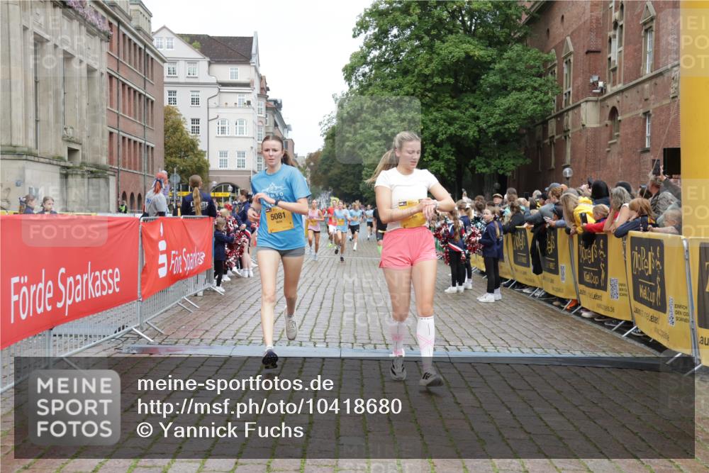 13.09.2026 - Kiel Lauf Yannick Fuchs http://msf.ph/oto/10418680 13.09.2026 09:40:10 Ziel 1120, 2546, 3416, 5081, 5946, 10413, 10825, 11410, 12715, 2123, 2510, 4090, 4605, 4862, 6209, 8620, 9367, 9444, 9782, 10031, 10303, 10769, 11034, 12172, 2284, 2695, 3694, 3724, 4987, 9734, 10418, 10971, 8807, 9351, 9444, 10303 meine-sportfotos.de