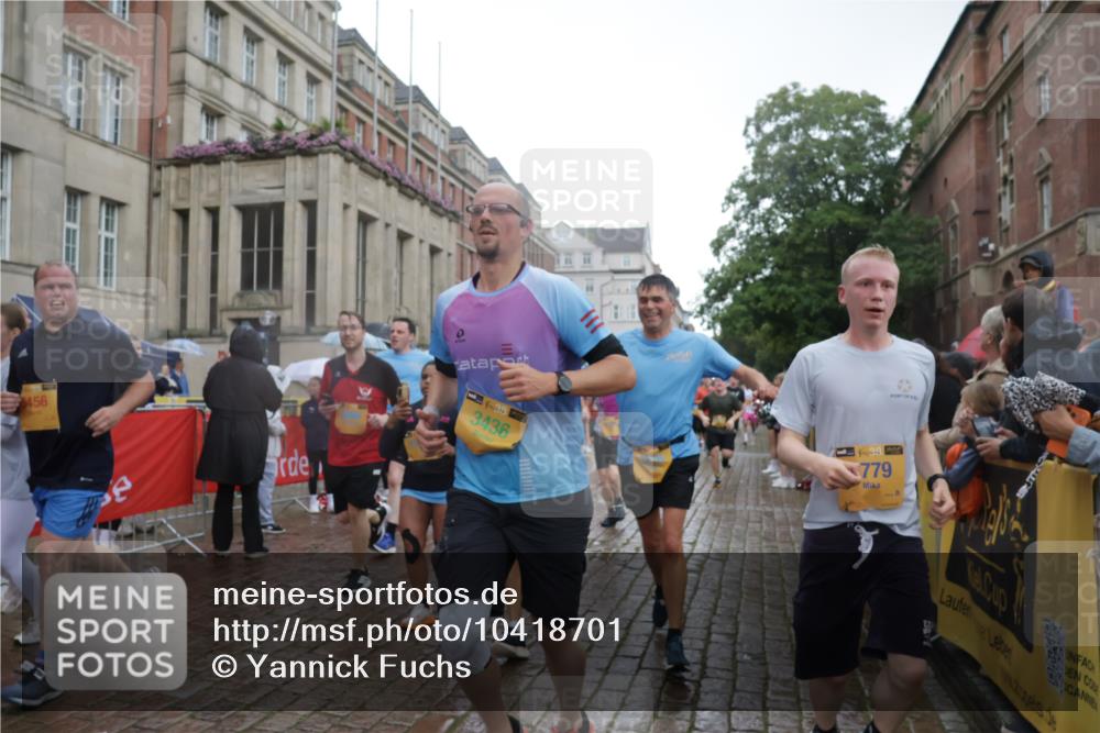 13.09.2026 - Kiel Lauf Yannick Fuchs http://msf.ph/oto/10418701 13.09.2026 10:50:52 Ziel 715, 2029, 2578, 2772, 3238, 3295, 4279, 4354, 5426, 5430, 5992, 7224, 7314, 8105, 8215, 8848, 9092, 9508, 9599, 9689, 9798, 10028, 10029, 10198, 11454, 11960, 12608, 177, 213, 274, 395, 576, 807, 835, 952, 1124, 1737, 1779, 1904, 1921, 1980, 2521, 2530, 3032, 3214, 3216, 3436, 3737, 3769, 3929, 4270, 4875, 4922, 5100, 5426, 5430, 5456, 5549, 5800, 6127, 6666, 6864, 7229, 7266, 7520, 8105, 8131, 8768, 9599, 10192, 10198, 10391, 10968, 11684, 12092, 12262, 3214, 3216, 3436 meine-sportfotos.de