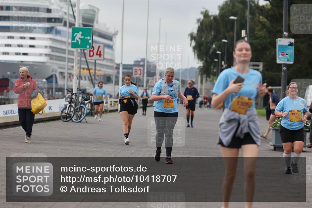 13.09.2026 - Kiel Lauf Andreas Tolksdorf http://msf.ph/oto/10418707 13.09.2026 10:08:34 Kiellinie 4, 3, 33, 11388, 39, 3935 meine-sportfotos.de