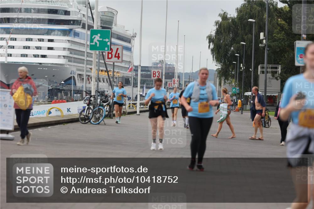 13.09.2026 - Kiel Lauf Andreas Tolksdorf http://msf.ph/oto/10418752 13.09.2026 10:08:35 Kiellinie 3, 4, 3, 1 meine-sportfotos.de