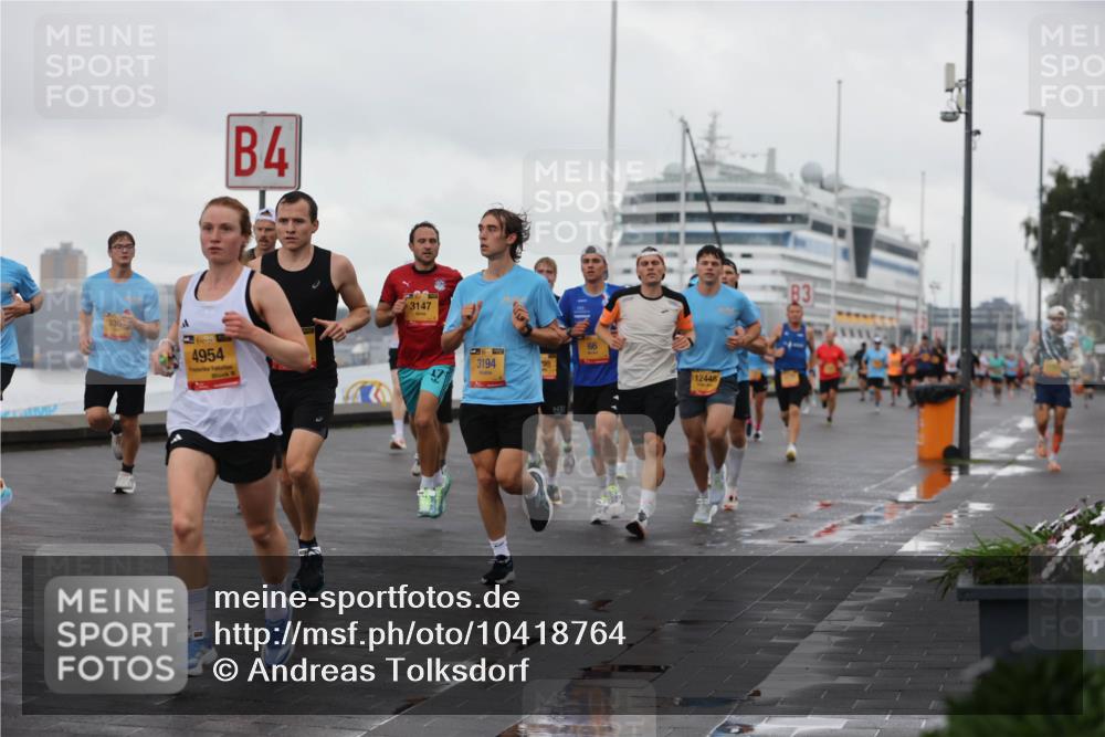 13.09.2026 - Kiel Lauf Andreas Tolksdorf http://msf.ph/oto/10418764 13.09.2026 10:57:12 Kiellinie 330, 1, 38, 4954, 4, 3147, 3194, 66, 12448, 3 meine-sportfotos.de