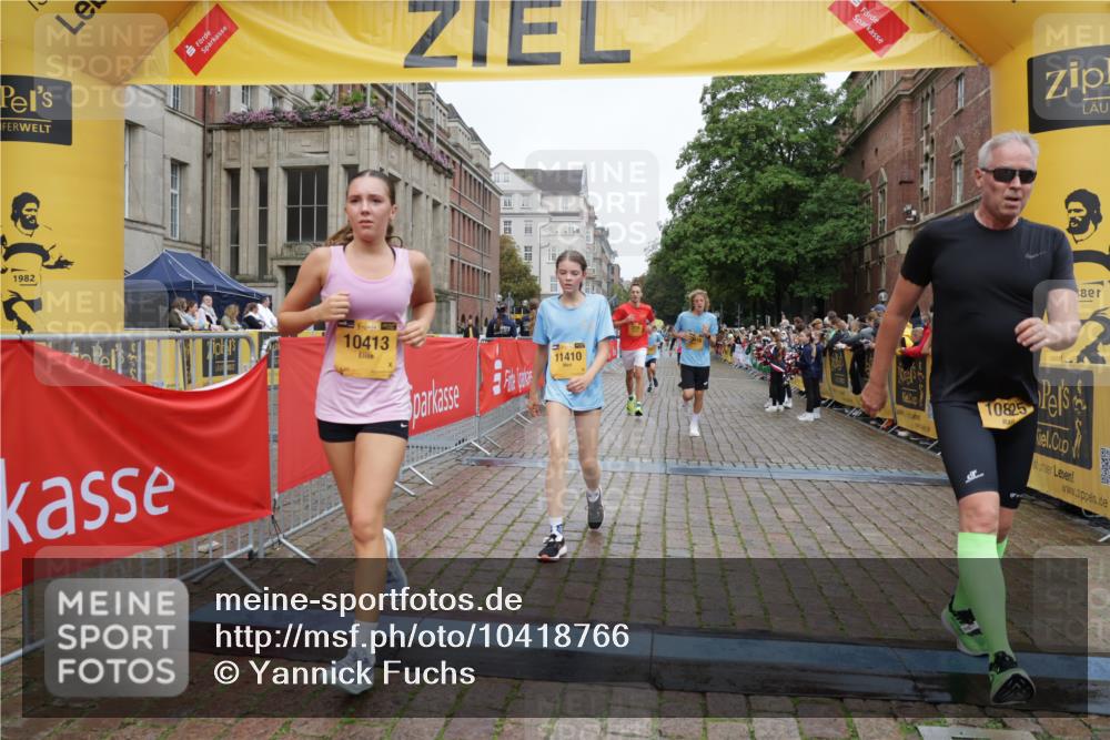 13.09.2026 - Kiel Lauf Yannick Fuchs http://msf.ph/oto/10418766 13.09.2026 09:40:16 Ziel 2284, 2546, 3724, 4987, 5081, 9734, 10413, 10418, 10825, 10971, 11410, 12715, 1120, 2123, 2510, 3416, 4090, 4605, 4862, 5946, 6209, 8620, 9367, 10031, 11034, 1081, 2695, 2847, 3694, 7239, 11750, 4862, 9351, 9444, 9782, 10303, 10769, 12172 meine-sportfotos.de
