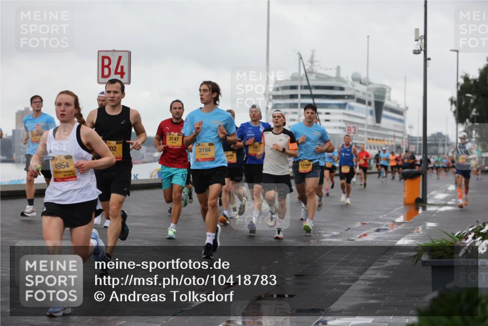 13.09.2026 - Kiel Lauf Andreas Tolksdorf http://msf.ph/oto/10418783 13.09.2026 10:57:13 Kiellinie 3309, 4954, 4, 38, 02, 3147, 38, 3194, 9795, 66, 12448, 3 meine-sportfotos.de