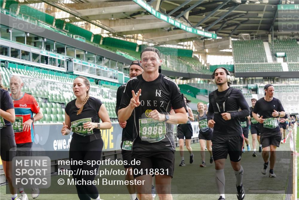 13.09.2026 - 21. swb-Marathon Bremen Michael Burmester http://msf.ph/oto/10418831 13.09.2026 13:20:46 Laufen im Stadion 333, 423, 441, 464, 512, 601, 620, 704, 782, 938, 1066, 1094, 1129, 1156, 1158, 1177, 1316, 1409, 1439, 1446, 1518, 1676, 1697, 1756, 1808, 1815, 1846, 1916, 2010, 2028, 2064, 2139, 2201, 2240, 2258, 2278, 2315, 2349, 2394, 2395, 2414, 2417, 2437, 2501, 2519, 2533, 2551, 2588, 2626, 2689, 2694, 2695, 2702, 2722, 2736, 2756, 2793, 2828, 2886, 2954, 3004, 3010, 3017, 3018, 3035, 3036, 3037, 3059, 3070, 3074, 3102, 3116, 3139, 3144, 3243, 3263, 3264, 3310, 3315 meine-sportfotos.de