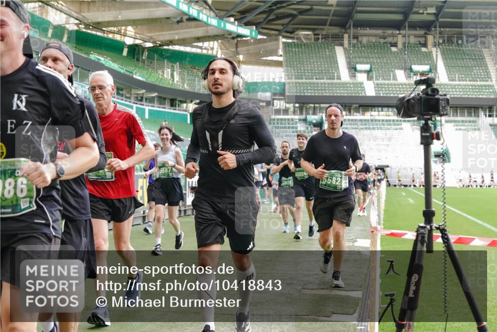 13.09.2026 - 21. swb-Marathon Bremen Michael Burmester http://msf.ph/oto/10418843 13.09.2026 13:20:47 Laufen im Stadion 333, 423, 441, 464, 601, 620, 704, 782, 938, 1066, 1094, 1129, 1156, 1158, 1177, 1316, 1409, 1439, 1446, 1518, 1676, 1697, 1756, 1808, 1815, 1846, 1916, 2010, 2028, 2064, 2139, 2201, 2258, 2278, 2315, 2349, 2394, 2395, 2414, 2417, 2437, 2501, 2519, 2533, 2551, 2588, 2626, 2689, 2694, 2695, 2702, 2722, 2736, 2756, 2793, 2828, 2886, 2954, 3004, 3010, 3017, 3018, 3035, 3036, 3037, 3059, 3070, 3074, 3102, 3116, 3139, 3144, 3243, 3263, 3264, 3310, 3315 meine-sportfotos.de