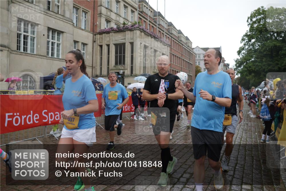 13.09.2026 - Kiel Lauf Yannick Fuchs http://msf.ph/oto/10418848 13.09.2026 10:51:02 Ziel 386, 638, 1442, 2730, 2772, 4106, 4258, 4259, 4273, 4354, 4745, 5999, 6293, 6557, 7013, 7469, 9092, 9689, 10455, 11454, 395, 576, 715, 807, 952, 1124, 1737, 1904, 1921, 2029, 2521, 2530, 2578, 3032, 3238, 3295, 3929, 4279, 4875, 4922, 5100, 5426, 5430, 5549, 5800, 5992, 6666, 6864, 7224, 7229, 7266, 7314, 7520, 8105, 8131, 8215, 8768, 8848, 9508, 9599, 9798, 10028, 10029, 10192, 10198, 10391, 10968, 11684, 11960, 12092, 12262, 238, 251 meine-sportfotos.de