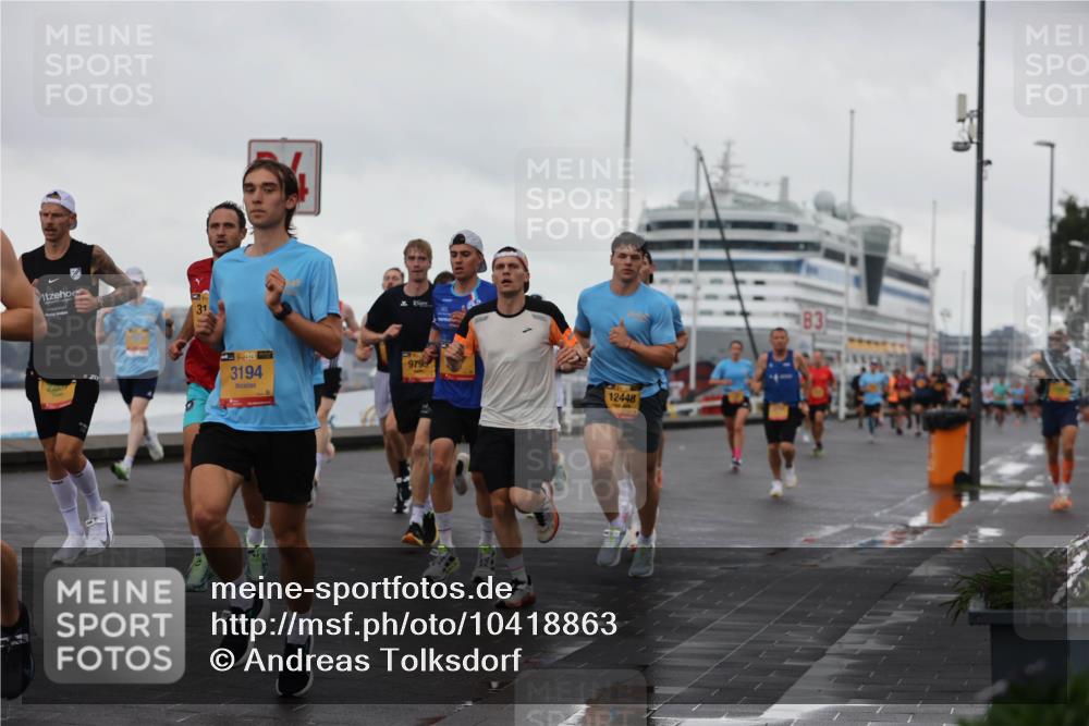 13.09.2026 - Kiel Lauf Andreas Tolksdorf http://msf.ph/oto/10418863 13.09.2026 10:57:14 Kiellinie 31, 20, 1, 38, 3194, 979, 12448, 3 meine-sportfotos.de