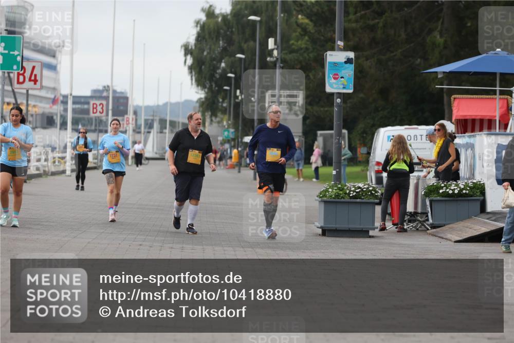 13.09.2026 - Kiel Lauf Andreas Tolksdorf http://msf.ph/oto/10418880 13.09.2026 10:08:49 Kiellinie 4, 3, 2913, 7737, 12343 meine-sportfotos.de