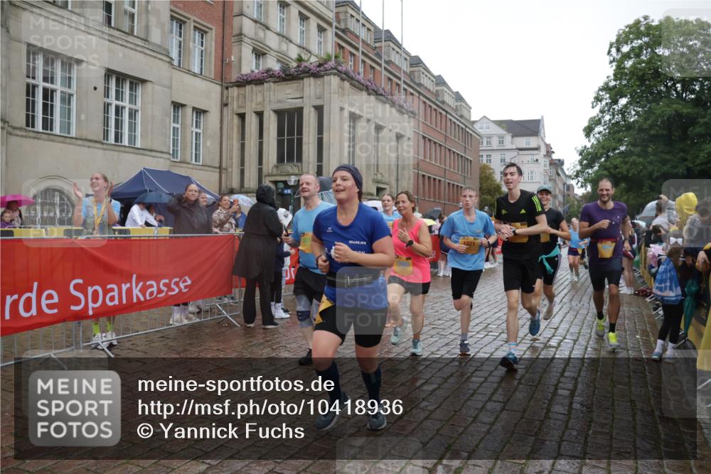 13.09.2026 - Kiel Lauf Yannick Fuchs http://msf.ph/oto/10418936 13.09.2026 10:51:08 Ziel 386, 638, 1442, 1758, 2247, 2730, 3873, 4106, 4258, 4259, 4271, 4273, 4745, 5999, 6293, 6557, 7013, 7469, 8464, 9007, 10455, 11154, 11214, 11281, 11579, 11910, 12823, 395, 715, 1737, 1904, 1921, 2029, 2521, 2530, 2578, 2772, 3238, 3295, 4279, 4354, 4875, 5426, 5430, 5800, 5992, 6557, 7013, 7224, 7229, 7314, 8105, 8215, 8768, 8848, 9092, 9508, 9599, 9689, 9798, 10028, 10029, 10192, 10198, 10391, 10968, 11454, 11684, 11960, 12092, 12262, 238, 251, 1904, 5800 meine-sportfotos.de