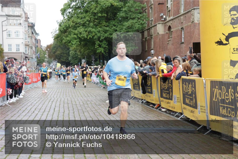 13.09.2026 - Kiel Lauf Yannick Fuchs http://msf.ph/oto/10418966 13.09.2026 09:40:28 Ziel 1081, 2284, 2695, 2847, 3694, 4987, 7239, 9734, 10971, 1120, 2123, 2546, 3416, 3724, 5081, 5946, 6209, 9734, 10031, 10413, 10418, 10825, 11034, 11410, 12715, 420, 3552, 6563, 7131, 7730, 10353, 11750, 11792, 12225, 2123, 2510, 4605, 6209, 8620, 9367, 10031, 11034 meine-sportfotos.de